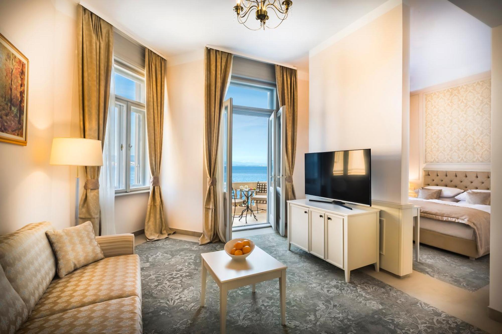 Junior Suite,272931597:JPEG